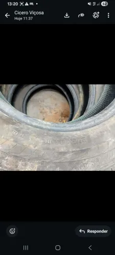 Vendo peneu de carro excelente