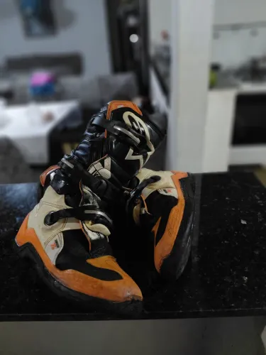 BOTA ALPINISTARS TECH 7s