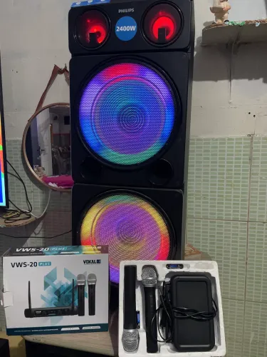 Caixa de Som Philips + 02 Microfone sem Fio