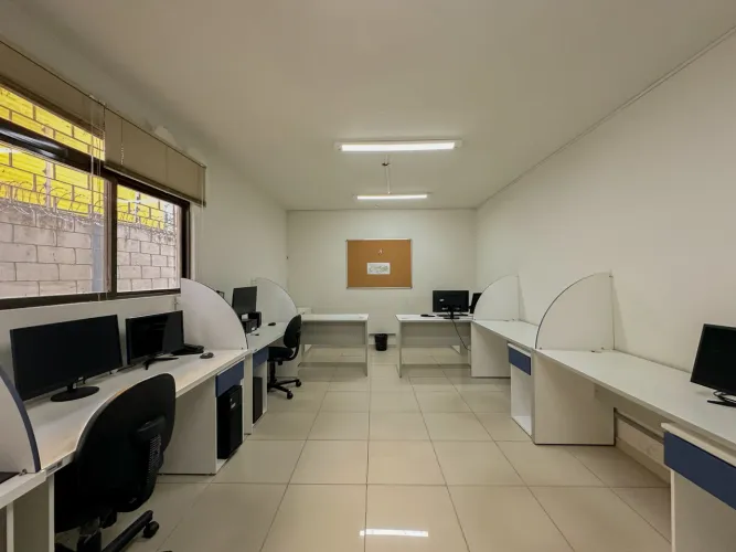 Excelente Oportunidade de Locação Casa Comercial em Piedade