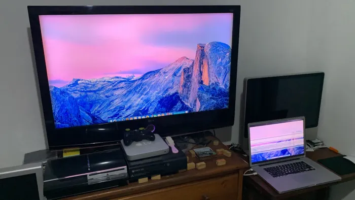 macbook pro 17 2011 a1297 com defeito na tela