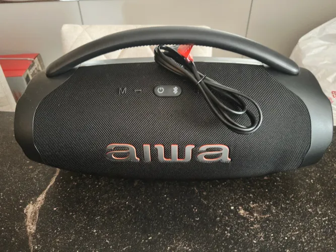 Caixa De Som Boombox Plus Aiwa 900 Watts AWF207BT