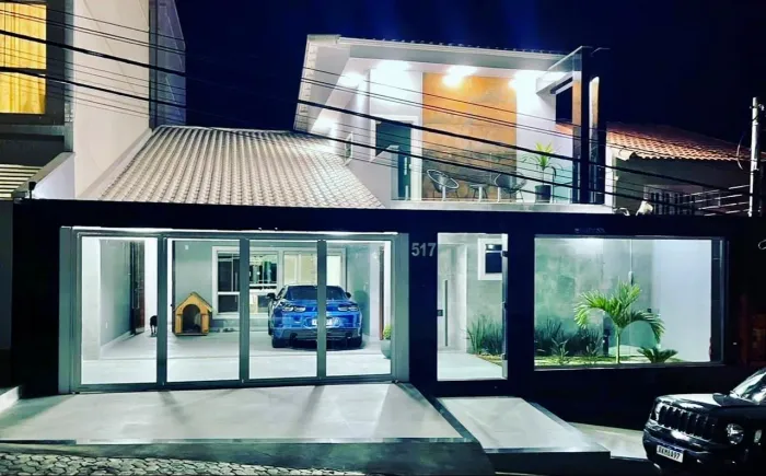 VENDO CASA NA MORADA DA COLINA