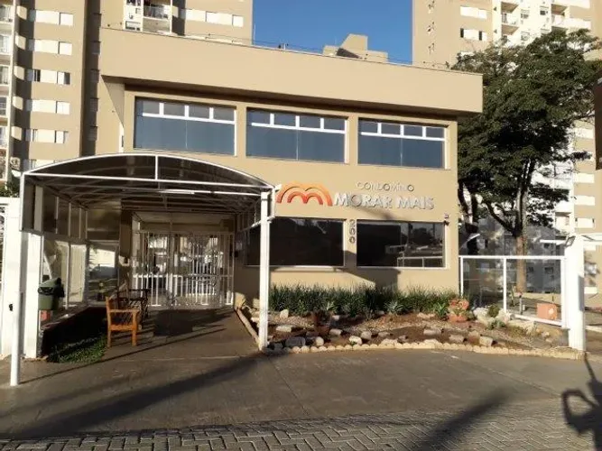 Apartamento em JARDIM ESMERALDA