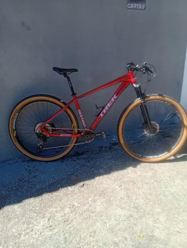 Bike semi nova