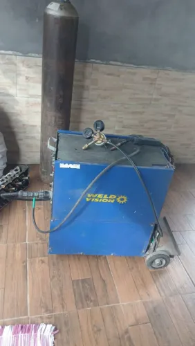 Solda mig usada  pra hoje 4700 reais 