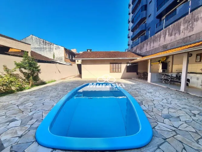 Casa com 5 dormitórios para alugar, 178 m² por R$ 1.100,00/dia - Centro - Guaratuba/PR