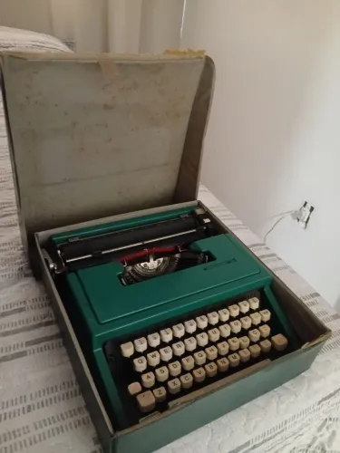 Máquina escrever portatil