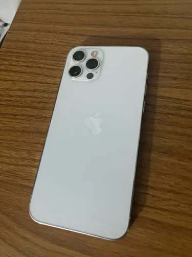 Iphone 12 Pro 100%