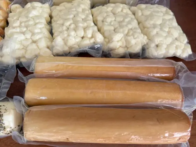 Queijos à venda