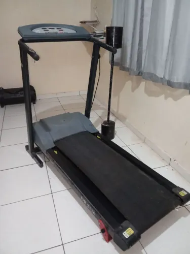 Esteira eletrônica Dream Fitness