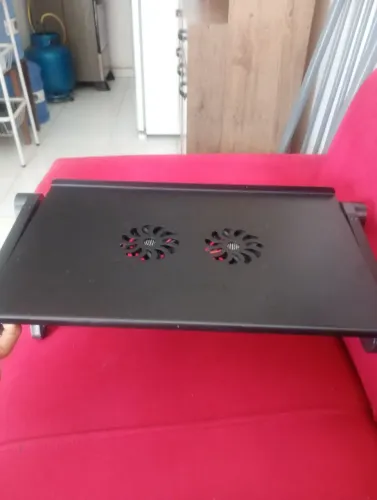 Vendo esa mesinha de Notebook localização Itabaiana leia tudo informações