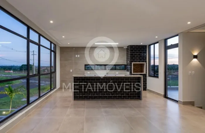 Casa à Venda em Teresina-PI, Bairro Tabajaras: 3 Quartos, 3 Suítes, 2 Salas, 6 Vagas, 236m