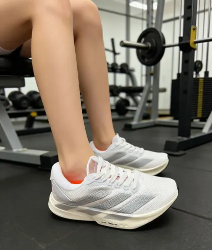 Tênis adizero