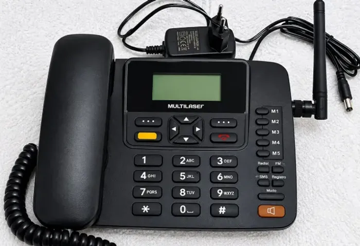 Celular Rural Multilaser RE504 3G Para 1 Chip e Cartão SD - Desbloqueado