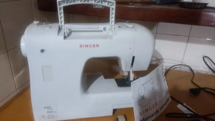 Máquina de costura Singer