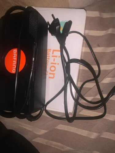 Vende-se carregador BAFANG de bike elétrica .