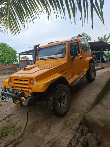 Troller T-4 4X4 2.8 TB Int. Cap. Rígida Diesel 2002
