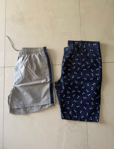 Kit com 2 bermudas tamanho 46