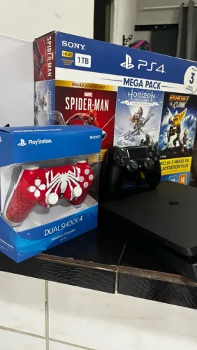 PlayStation 4 slim 1 tera