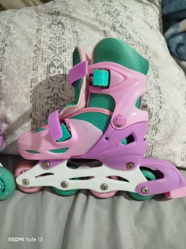 Vende se patins infantil menina usado em bom estado 