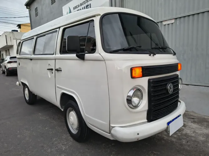 Volkswagen Kombi Standard 1.4 MI Total Flex 8V 2012