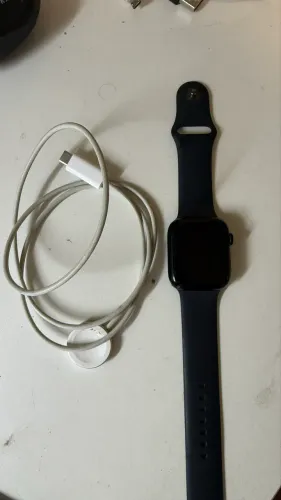 Apple Watch série 8 - 45 mm