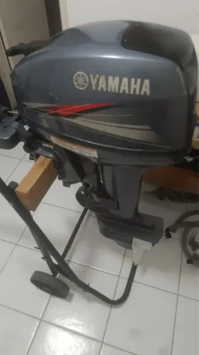 Motor Yamaha de 15 Hp Seminovo