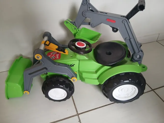 Trator infantil