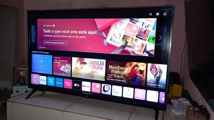 TV Smart LG de 50 polegadas 4K