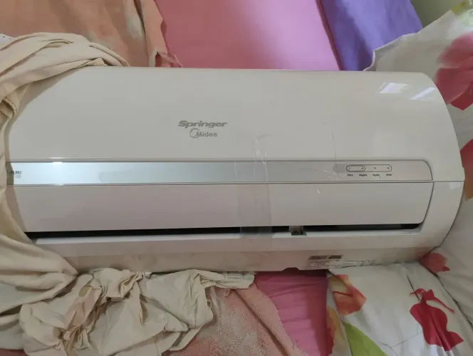 Ar condicionado springet semi novo