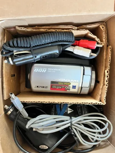 Câmera Sony Handycam DCR-SR87