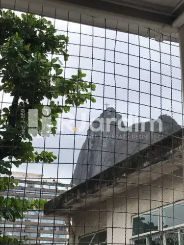Casa de Vila 337m² | 4 Quartos, Terraço e Uso Residencial ou Comercial em Botafogo
