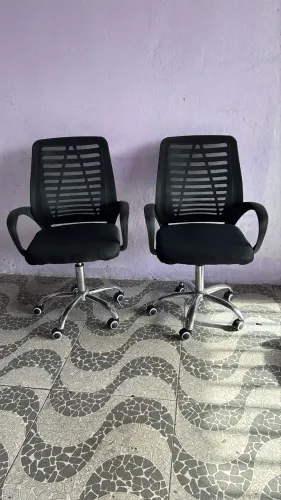 Cadeiras Diretor, valor da unidade!