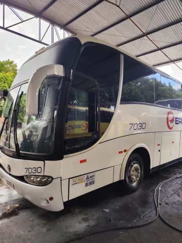 Ônibus a venda