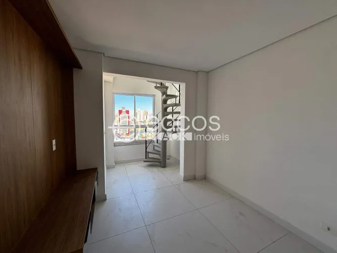 Cobertura à venda, 3 quartos, 1 suíte, 2 vagas, Centro - Sorocaba/SP
