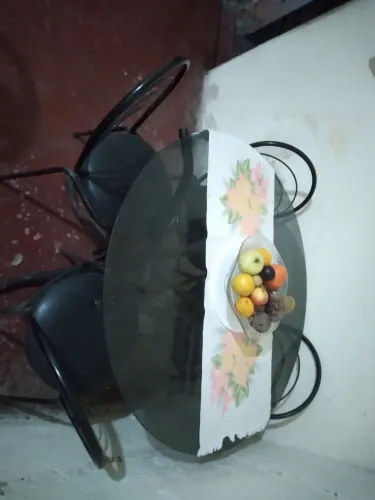 Mesa de vidro 4 cadeiras
