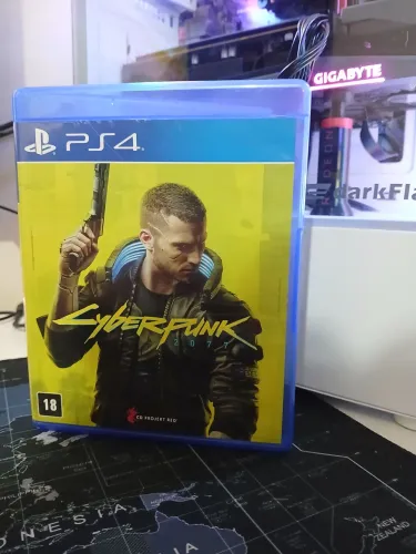 Cyberpunk 2077 - PS4 / PS5 (Mídia Física Dupla)