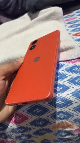 Motorola Moto G04 128GB - Semi novo ?
