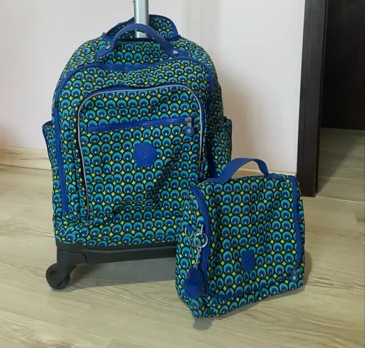 mochila kipling rodinhas lícia azul peacock print pavão regulável e lancheira