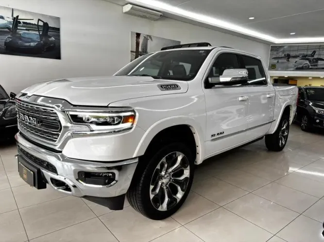 Ram 1500 Limited 5.7 CD 4X4 Aut. 2023