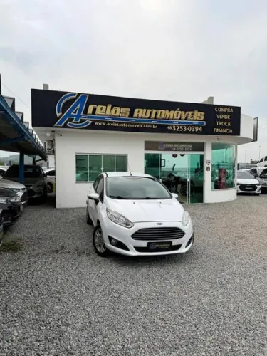 Ford Fiesta 1.6 16V Flex Aut. 5P 2014