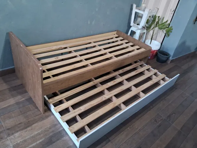 Cama solteiro com auxiliar 