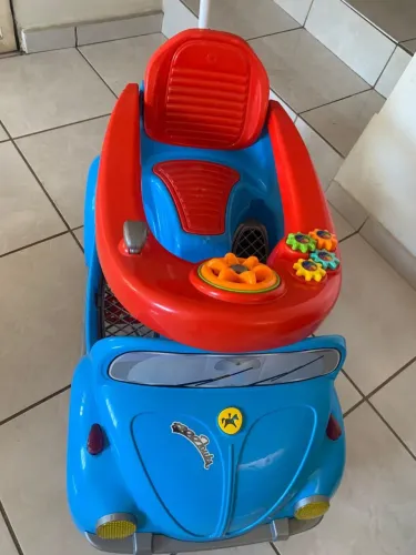 Carrinho de passeio infantil 