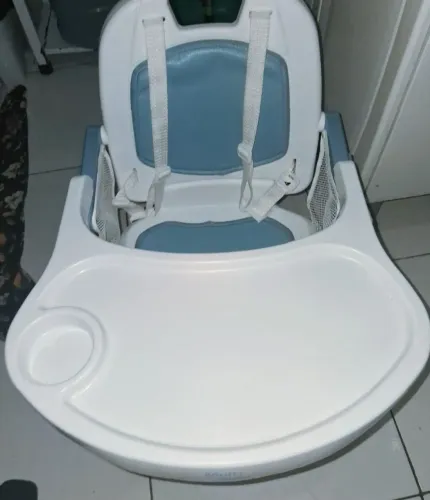 VENDO ESSA CADEIRINHA DE ALIMENTAÇÃO 
