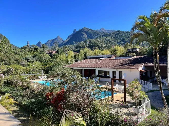 Casa em Condomínio à venda, 4 quartos, 1 suíte, 1 vaga, Alto - Teresópolis/RJ