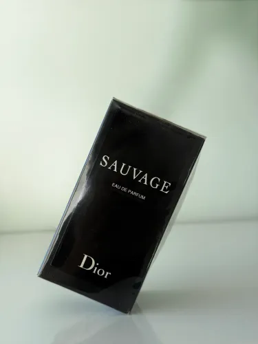 Perfume- Sauvage Dior eau de parfum- 100 ml - (NOVO/Lacrado)