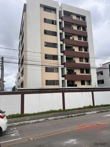 Alugo amplo apartamento com 80m nos Bancários