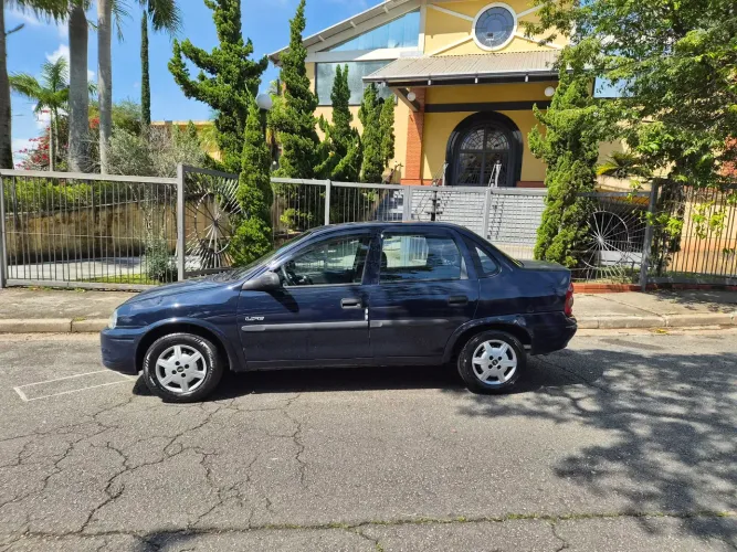Chevrolet Corsa SED Class.life 1.0/1.0 Flexpower (álcool) 2005