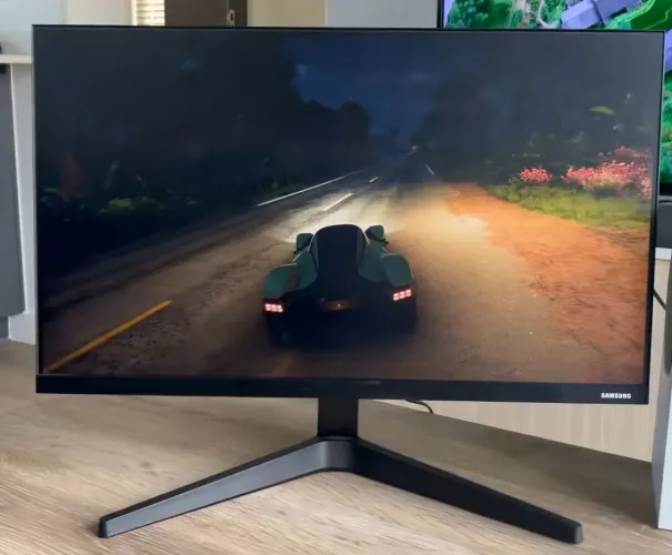 Monitor Gamer Samsung 24" FHD 75Hz HDMI VGA Freesync Preto Série T350